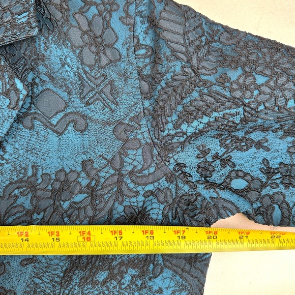 Chico's Lace Floral Blazer Office Party - Picture 6 of 7